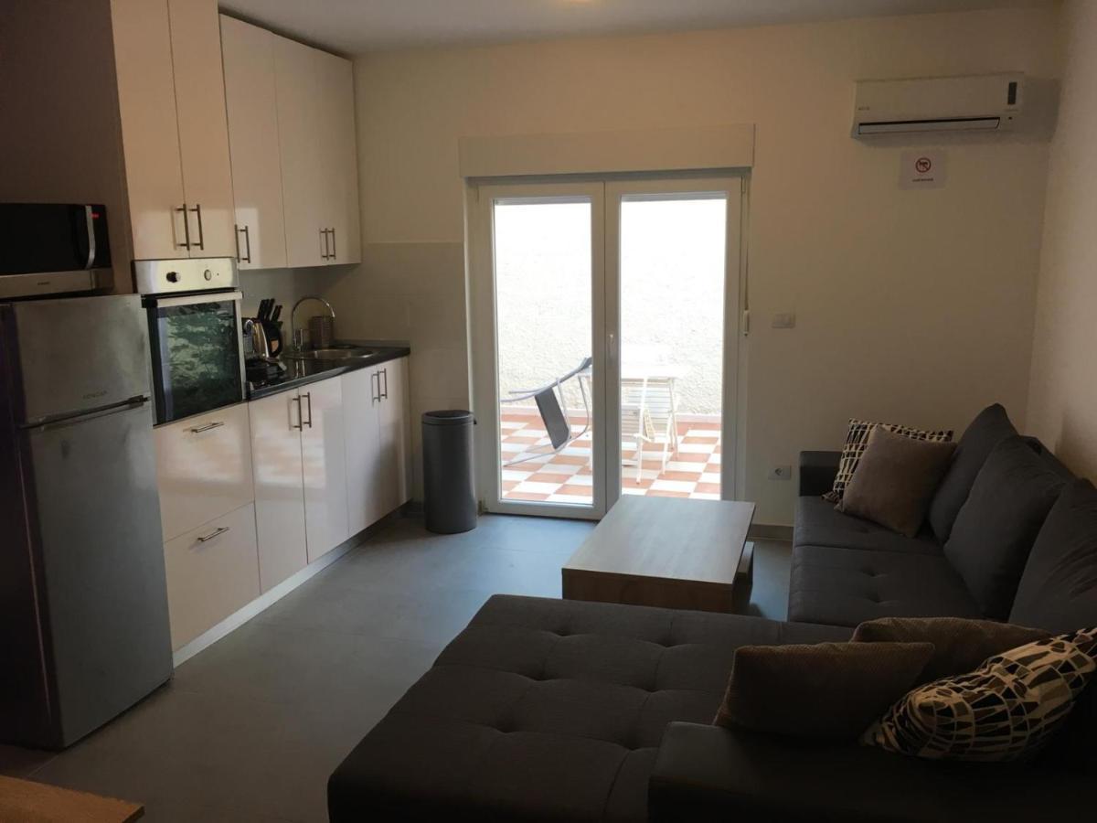 Apartment To Rent 普拉 外观 照片